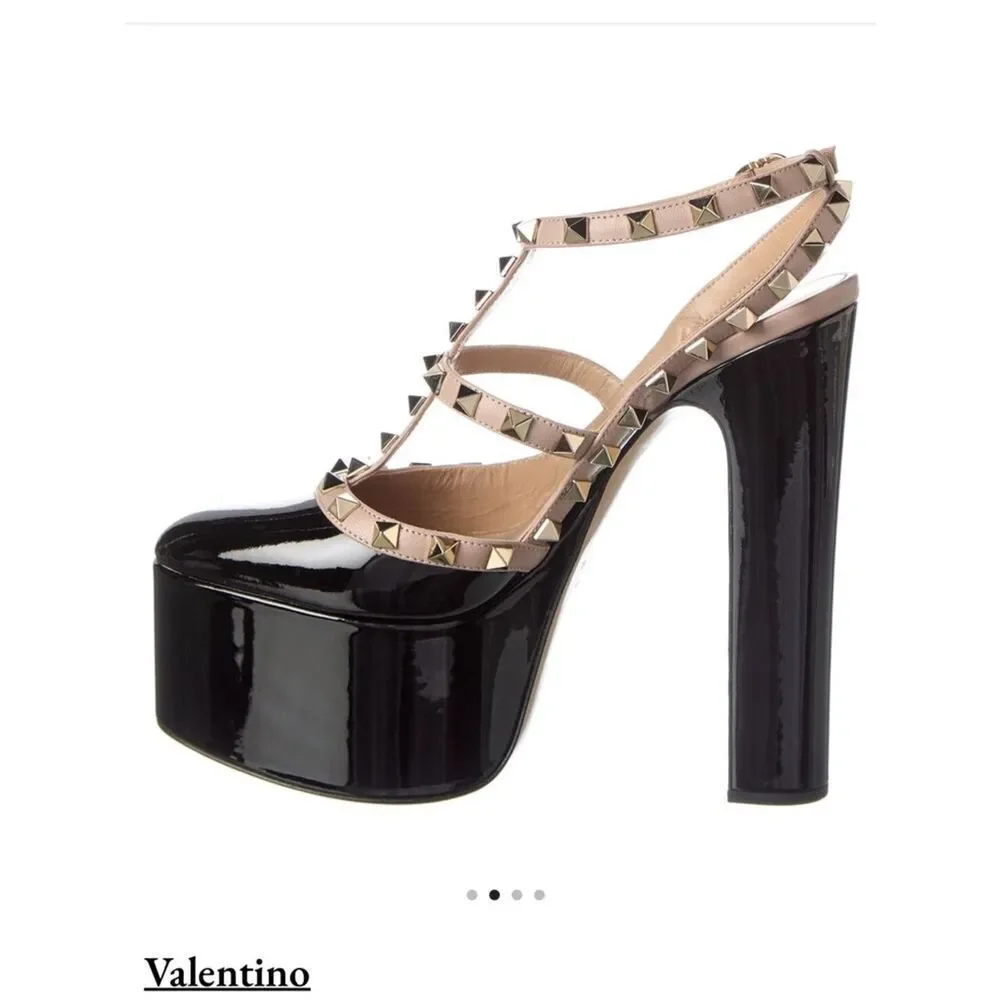 Valentino Rockstud 155 Patent Platform Pump Size 39.5/ US 9.5